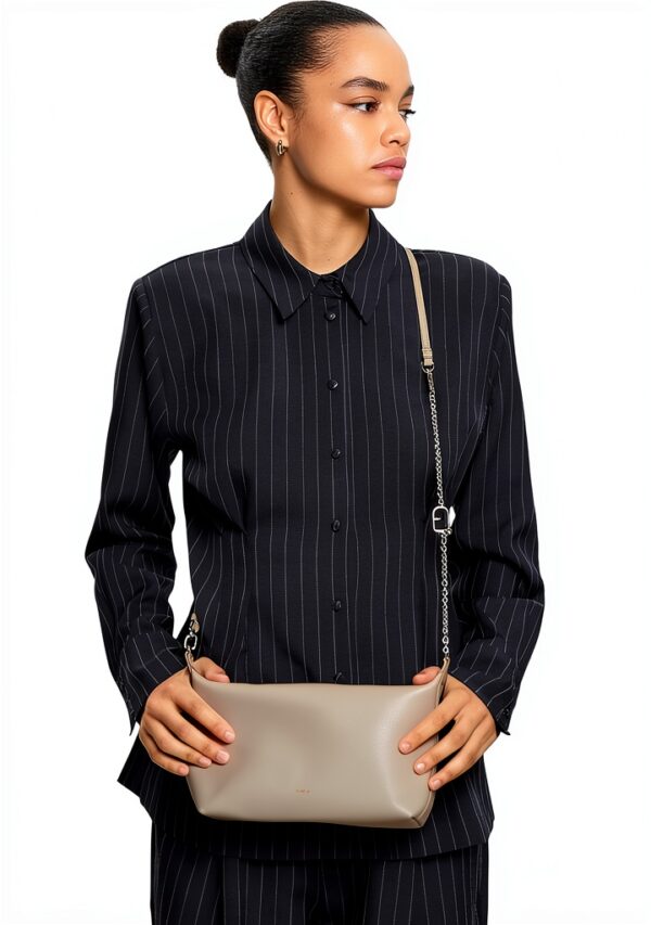 Borsa Furla Donna Tracolla Zip Logo Interna Aperta-1